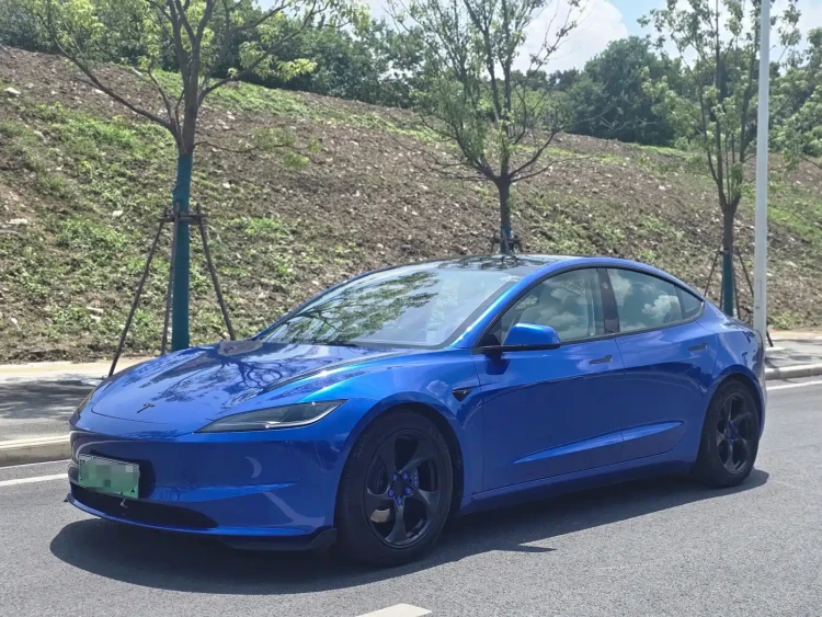 Tesla Model 3 2023 Rear-Wheel Drive