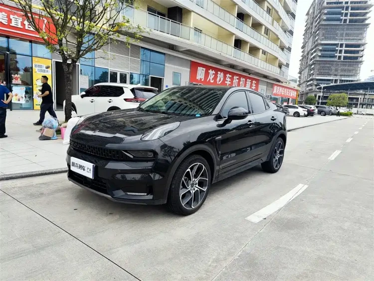 Lynk & Co 05 2022 2.0TD 2WD Shine Halo