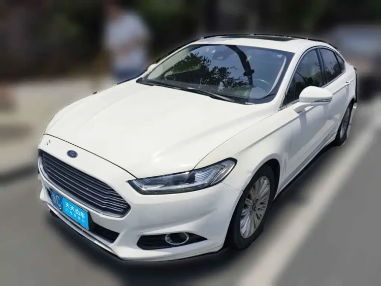 Ford Mondeo 2013 2.0L GTDi200 Fashion