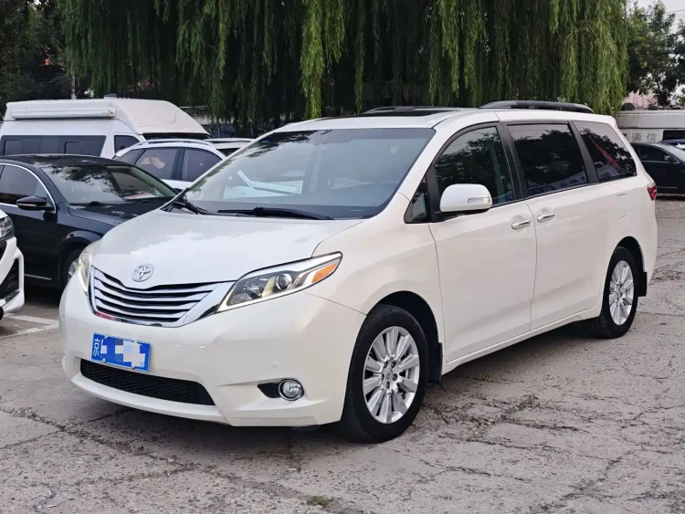 Toyota Sienna 2015 3.5L 4WD L