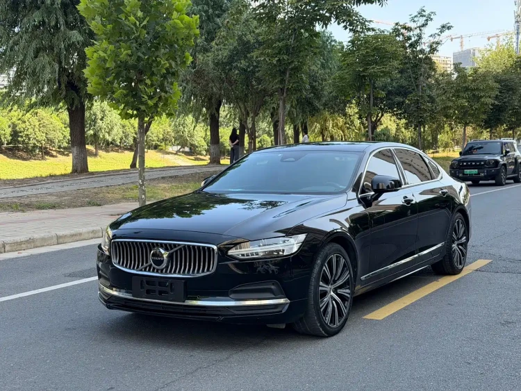 Volvo S90 2022 B5 Zhiyuan Luxury Edition