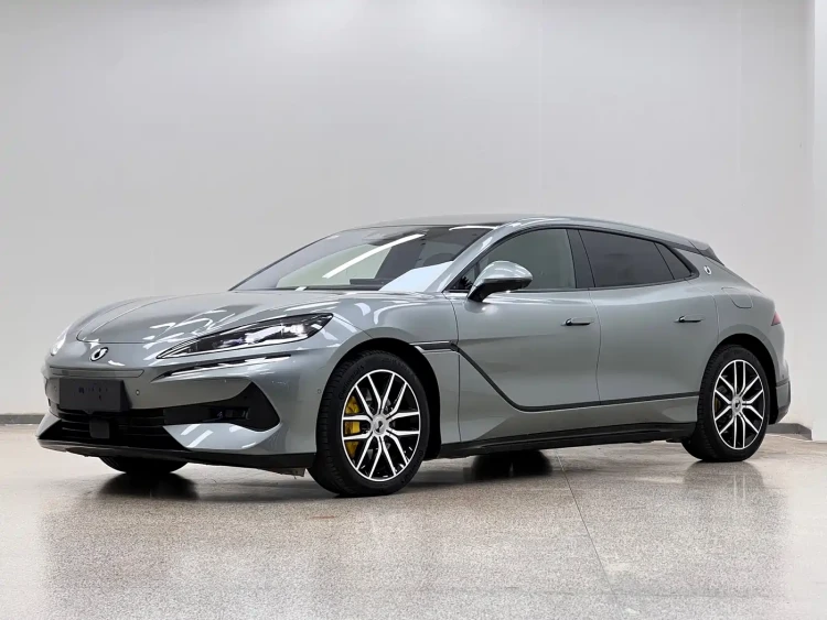 Denza Z9GT 2024 Model 1100 AWD Max Edition
