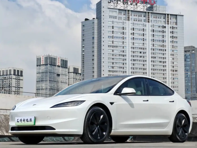 Tesla Model 3 2023 Rear-Wheel Drive