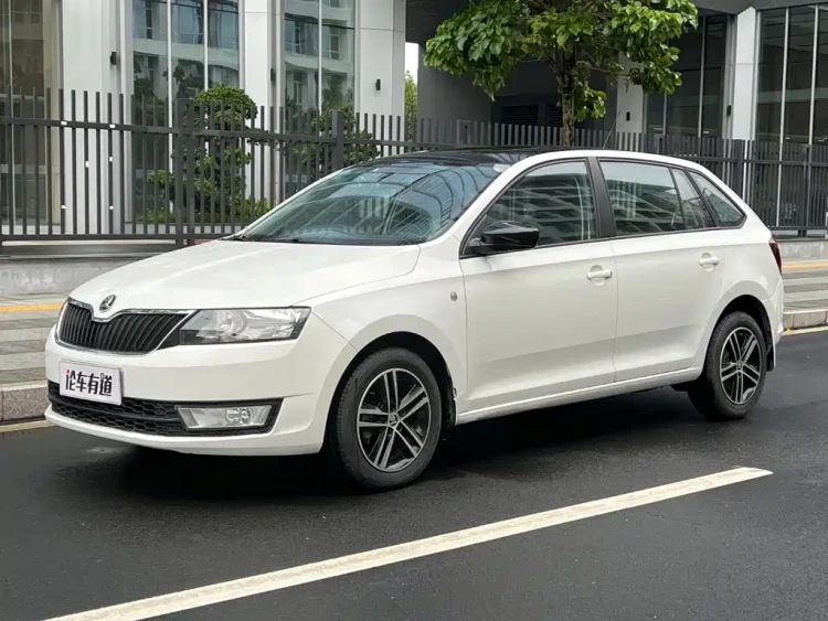 Škoda Skoda Rapid Spaceback 2014 1.6L Automatic致享版