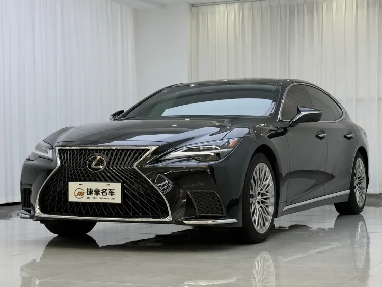 Lexus LS 2024 Model 500h Executive Edition
