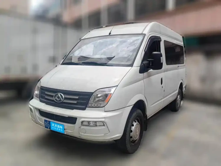 SAIC Maxus Xintu V80 2021 2.0T Manual Classic Aoyuntong Short Wheelbase Medium Roof 5/6-Seater