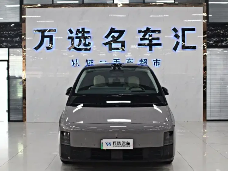 Li Auto MEGA 2024 Ultra