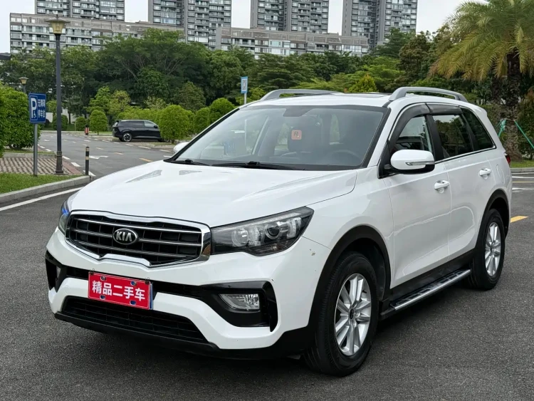 Kia KX7 2017 2.0L Automatic 2WD GL 5-Seater