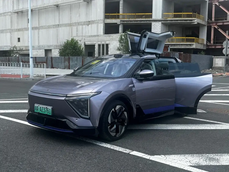 HiPhi Y 2023 560km Pioneer Edition