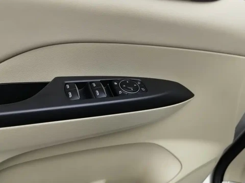 Buick GL8 2022 ES Landmark 653T Premium