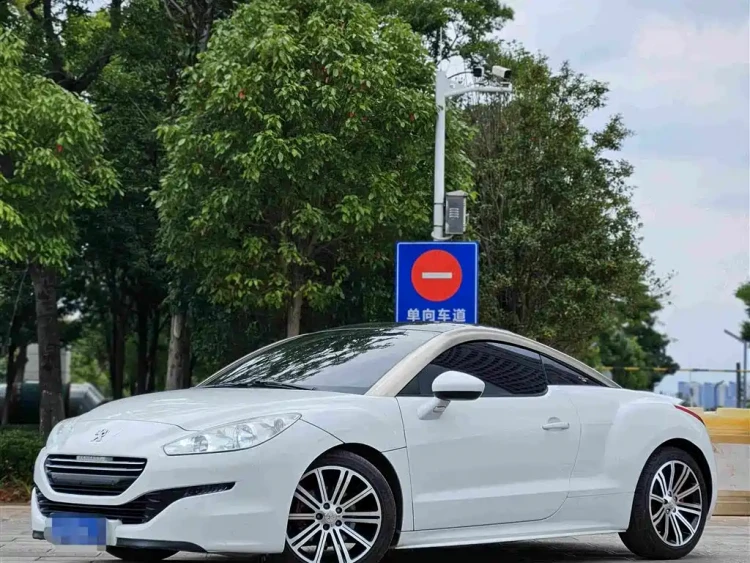 Peugeot RCZ 2014 1.6T Fashion