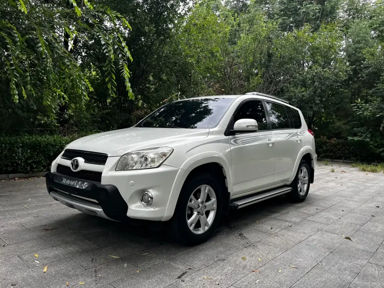 Toyota RAV4 Rongfang 2011 2.4L Automatic 4WD Luxury Edition