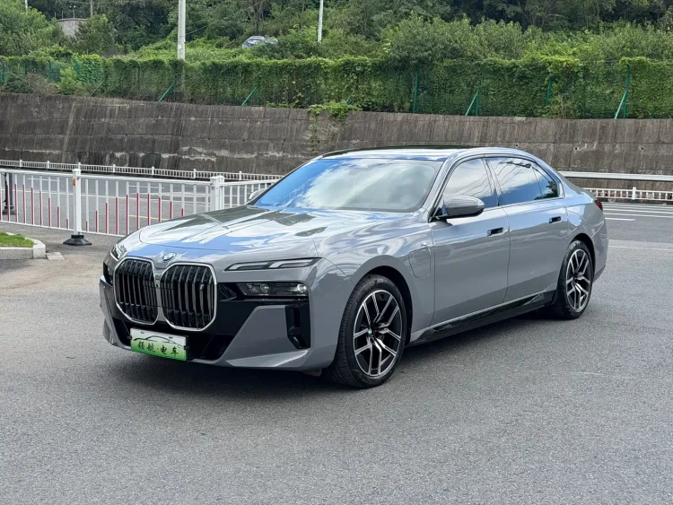 BMW i7 2023 eDrive50L Leading M Sport Package