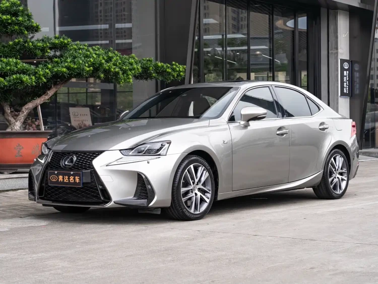 Lexus IS 2017 300 F SPORT