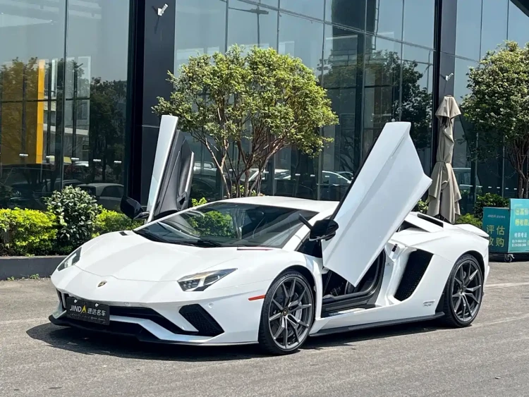 Lamborghini Aventador 2017 Aventador S