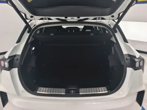 Lynk &amp; Co 06 2020 1.5T Halo