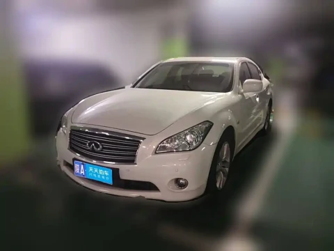 Infiniti M Series 2011 M25 Premium Luxury