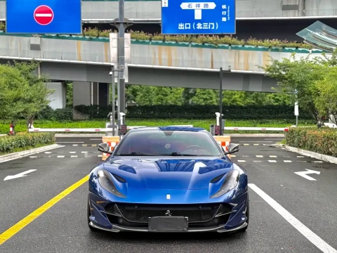 Ferrari 812 2017 6.5L Superfast