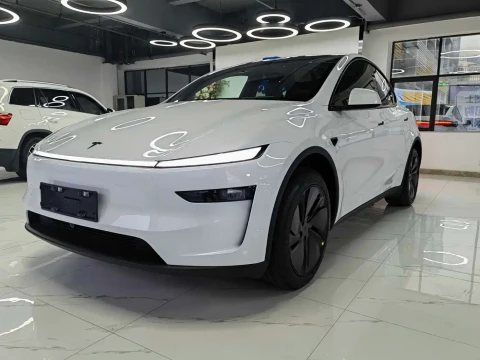 Tesla Model Y 2026 Rear-Wheel Drive