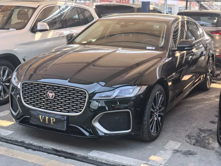 Jaguar XFL 2024 2.0T P250 2WD Premium Luxury