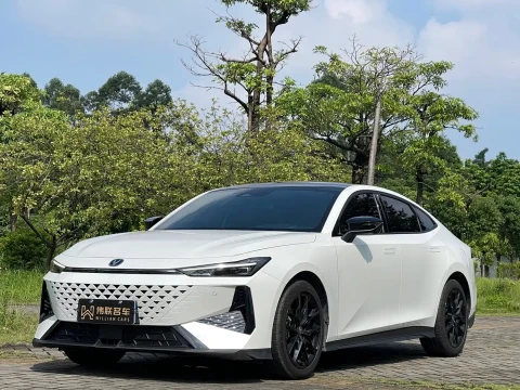 Changan UNI-V 2024 1.5T Deluxe