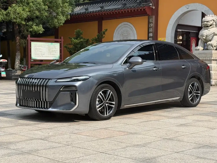 Roewe M7 DMH 2025 1.5T 115km Mid-range