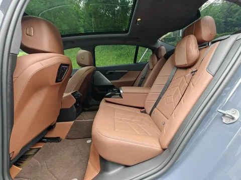 BMW i5 2024 eDrive 35L M Sport Package