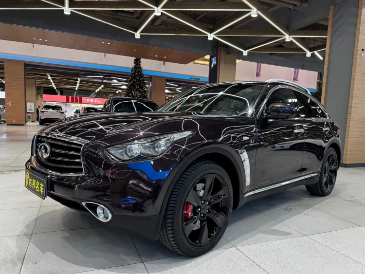 Infiniti QX70 2013 3.7L Superior