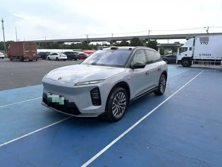 NIO ES6 2025 Model 100kWh 300,000 Units Commemorative Edition
