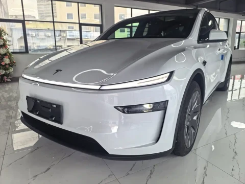 Tesla Model Y L 2025 Facelift Long Range AWD