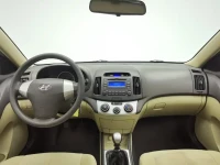 Hyundai Elantra 2010 1.6L MT GLS