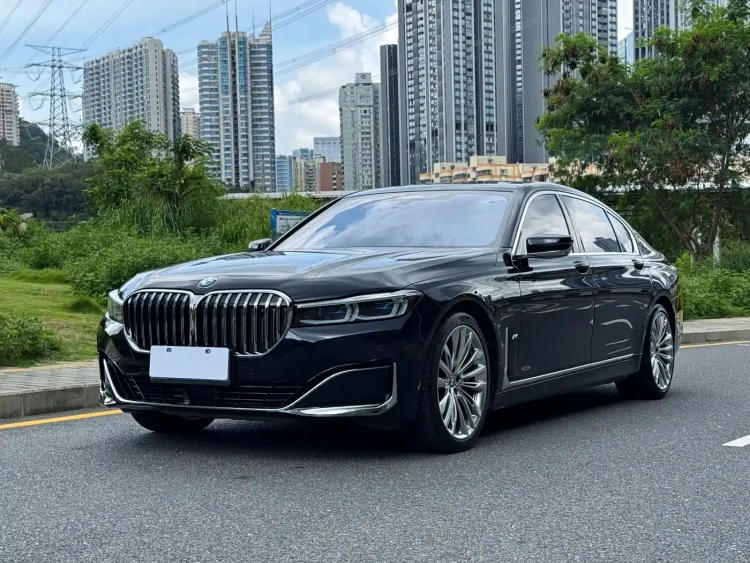 BMW 7 Series 2019 M760Li xDrive V12 Luxury Package