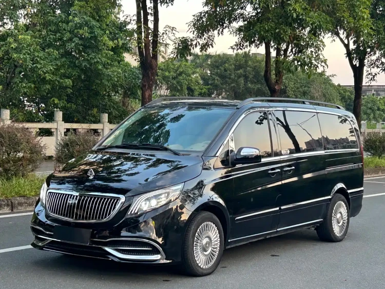 Mercedes-Benz Viano 2013 Model 3.0L Navigation Edition