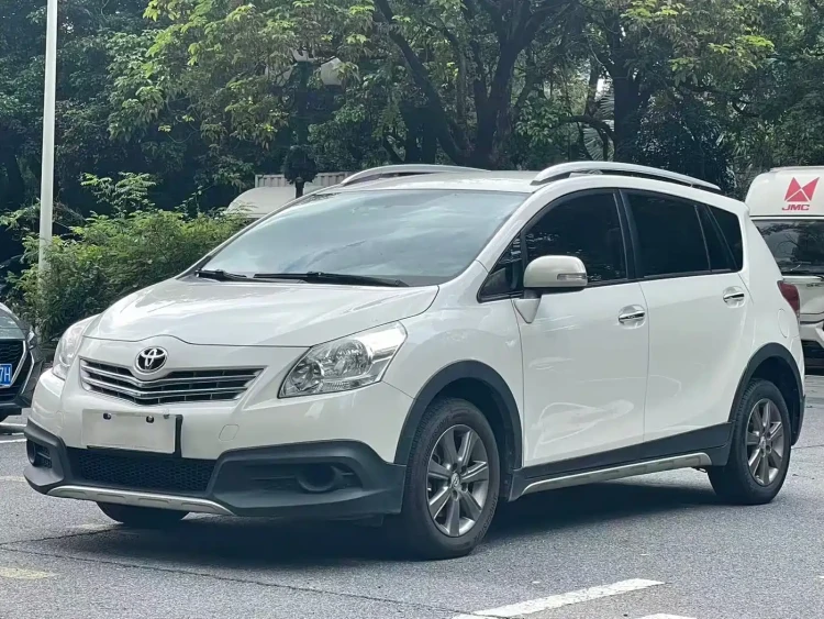 Toyota E'Z 2015 180E CVT Crossover Edition