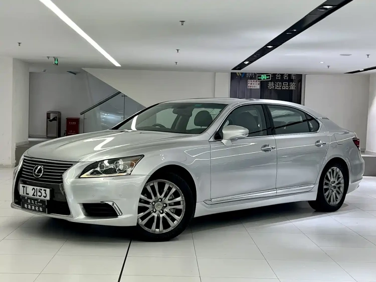 Lexus LS 2013 460L 4WD Premium Edition