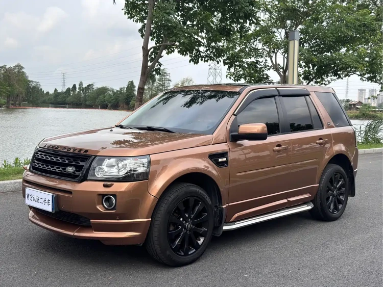 Land Rover Freelander 2 2015 2.0T Si4 HSE Luxury Collector's Edition