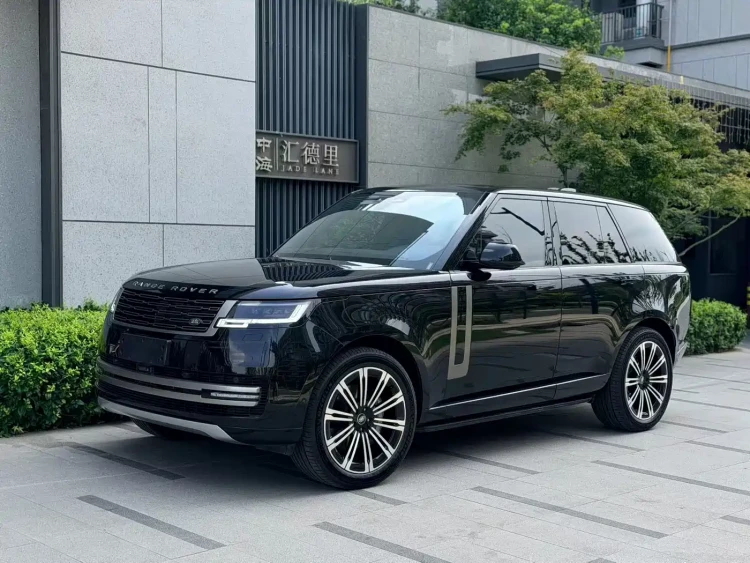 Land Rover Range Rover 2023 3.0 L6 360PS Golden Age Edition