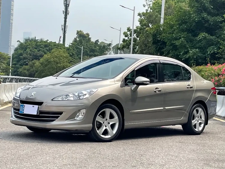 Peugeot 408 2013 2.0L Automatic Comfort Edition