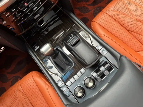 Lexus LX 2019 570 Peak Special Edition