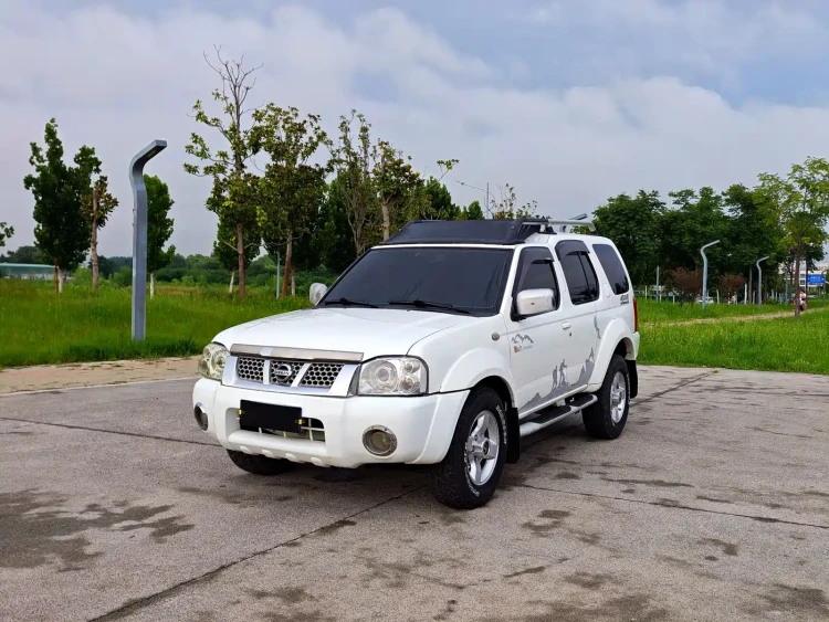 Nissan Paladin 2013 2.4L 4WD Executive Model