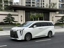 GAC Trumpchi Trumpchi M8 2023 Model Master Series 400T Flagship Edition