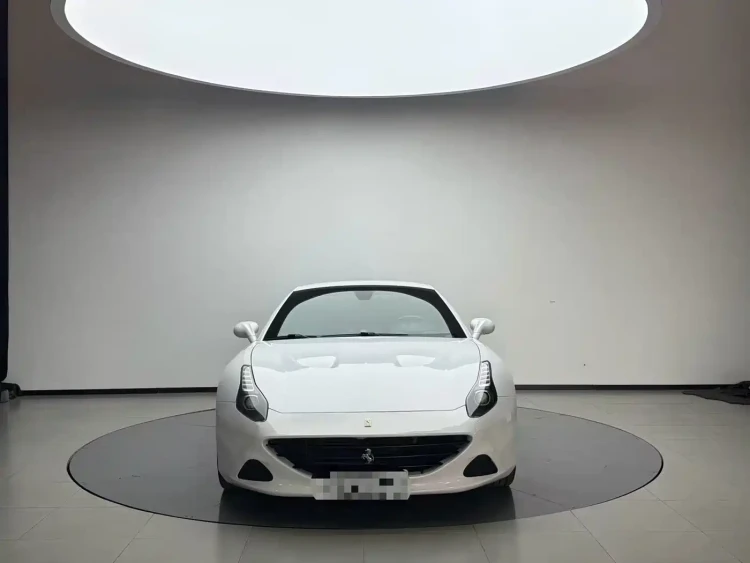 Ferrari California T 2015 3.9T Standard