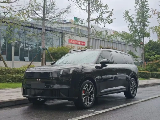 Lynk &amp; Co 900 2025 2.0T Ultra