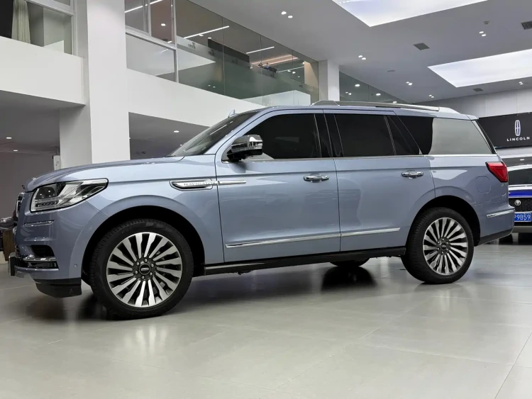 Lincoln Navigator 2019 3.5T Presidential Series China VI