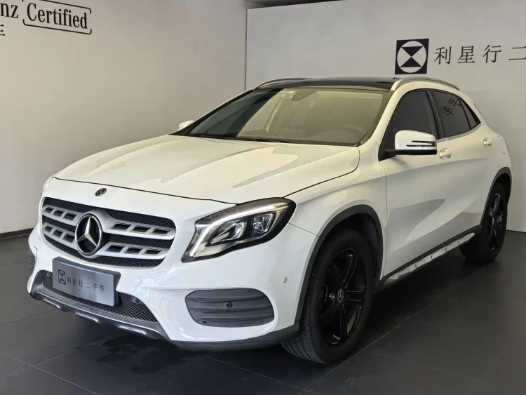 Mercedes-Benz GLA 2019 GLA 200 Fashion