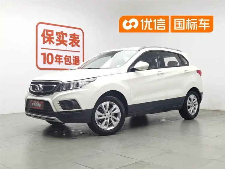 BAIC Senova X55 2016.01 71800 км