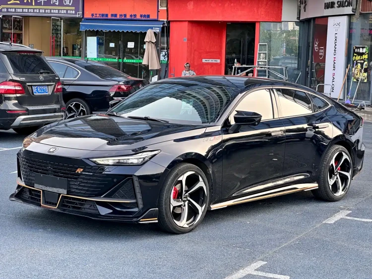 Changan UNI-V 2022 1.5T Sport Edition
