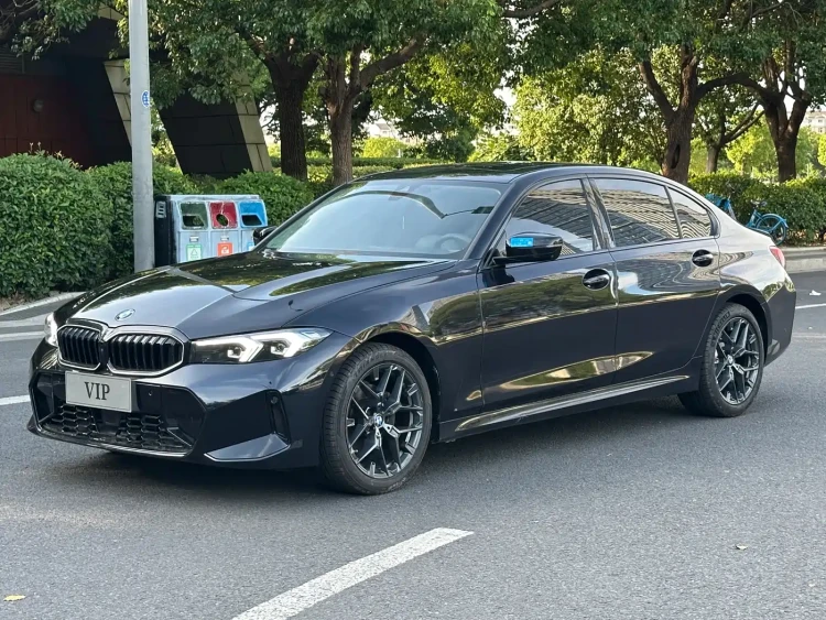 BMW 3 Series 2026 330Li M Sport Shadowline Package
