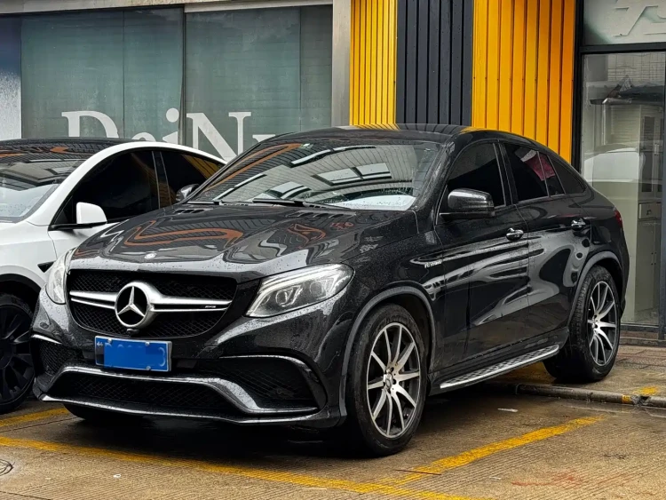 Mercedes-Benz GLE Coupe AMG 2015 AMG GLE 63 4MATIC Coupe SUV
