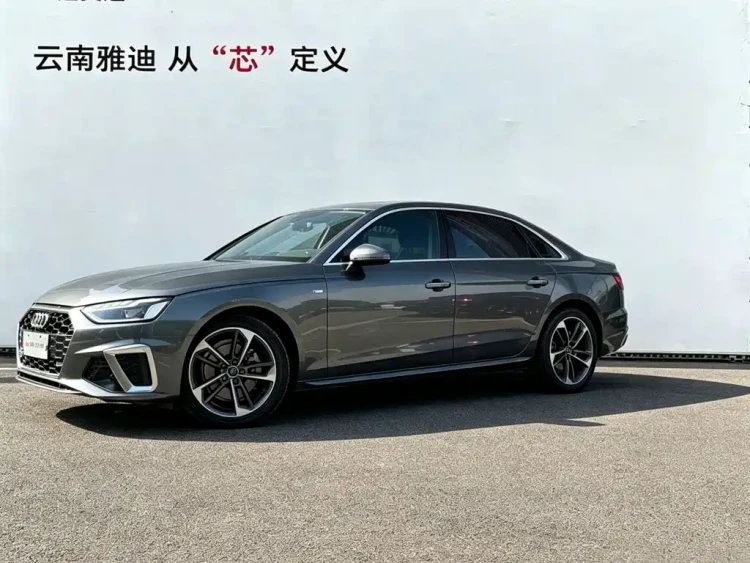 Audi A4L 2023 40 TFSI Fashion Dynamic
